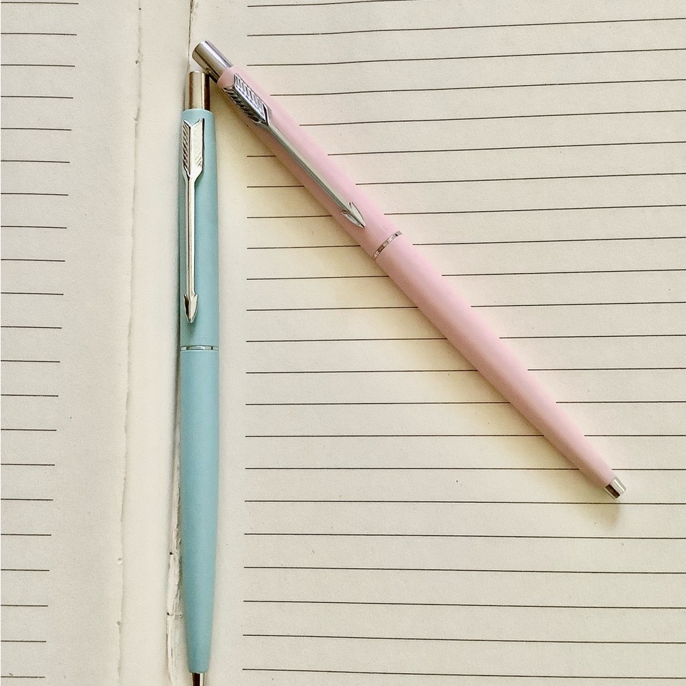 VINTAGE CLASSIC PARKER MATTE BALLPOINT PENS